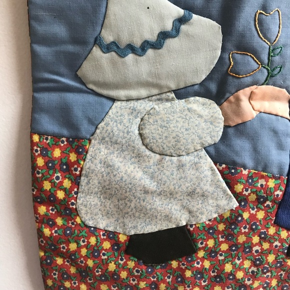Quilted Wall Hanging with Sunbonnet Design - Picture 4 of 5